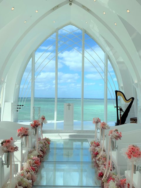 美しい海を臨む幻想的な「The Beach Chapel」